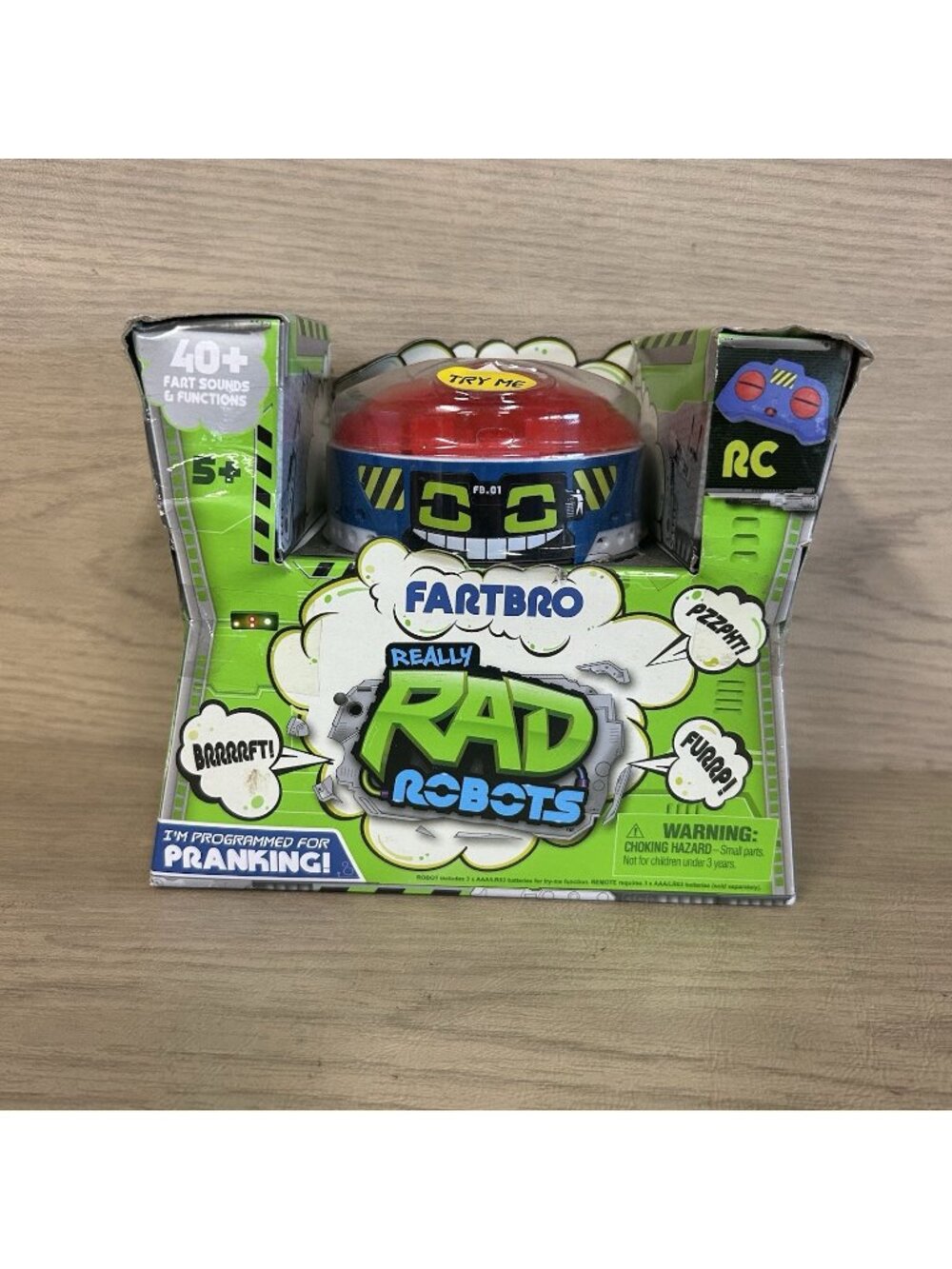 Really Rad Robots - Fartbro Pranking RC Robot with Remote - New Sealed